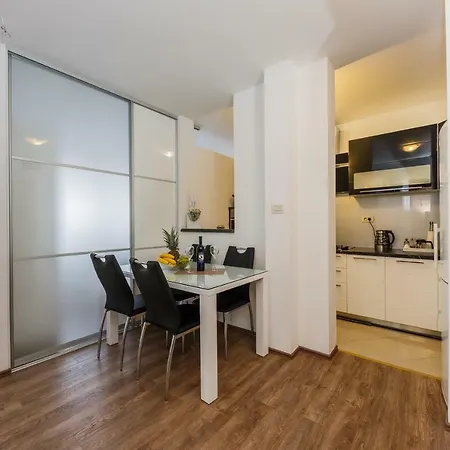 Apartment Apartman Amigo Kastela