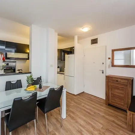 Apartment Apartman Amigo
