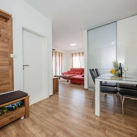 Apartman Amigo * Kastela